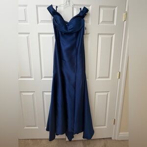 Elegant Strapless Navy Dress